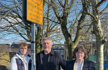 Cllrs John Sheard, Mark Thompsons and Liz Smaje unvail road safety proposals on Windmill Lane